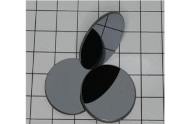 Тестовые Ø76 мм пластины GaN после полировки